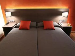 Bed And Breakfast El Pekinaire Calella Spanien