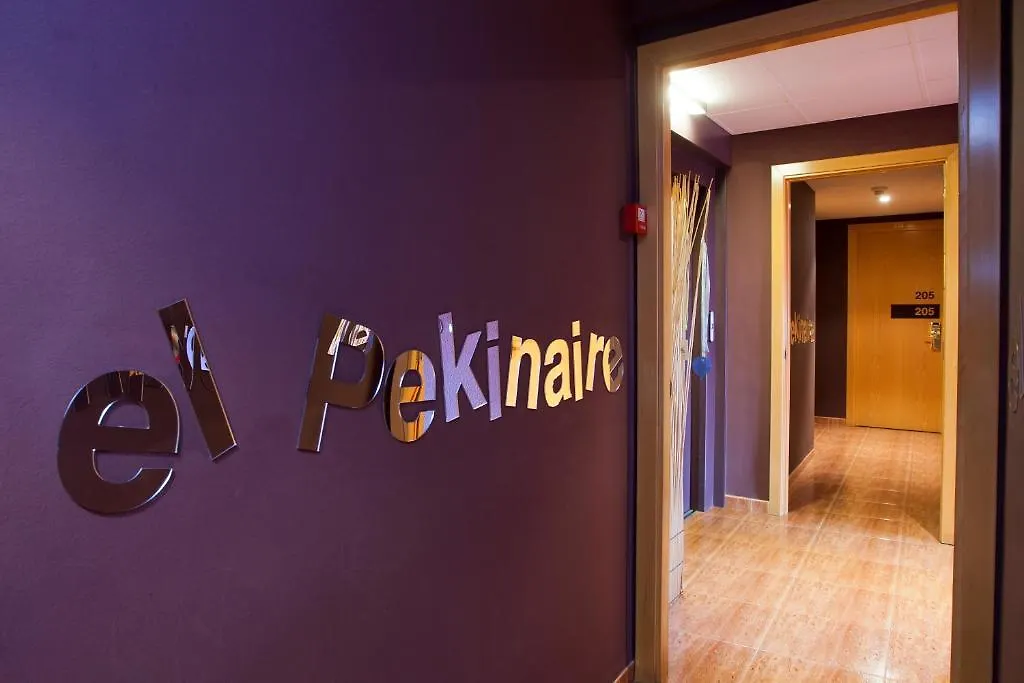 Bed And Breakfast El Pekinaire Calella Oda ve Kahvaltı