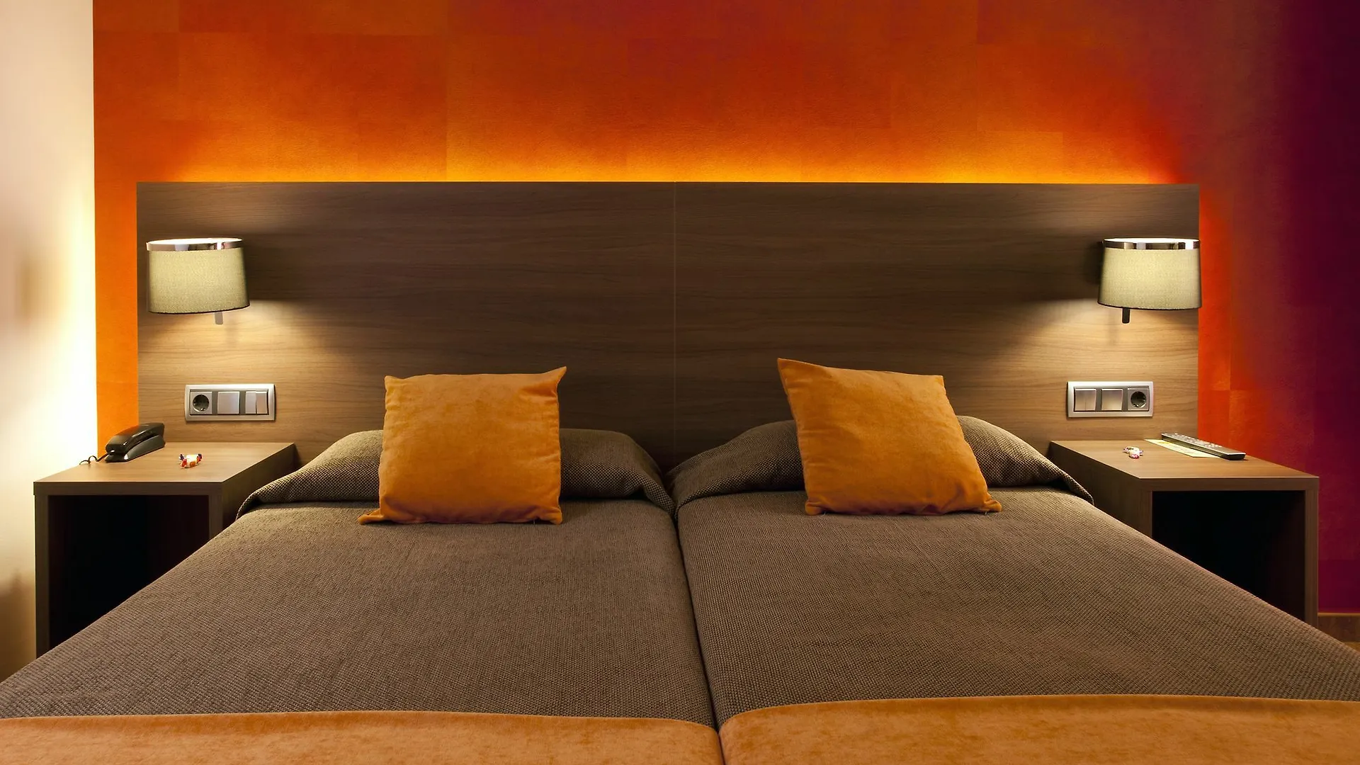 Bed And Breakfast El Pekinaire Calella 2*,